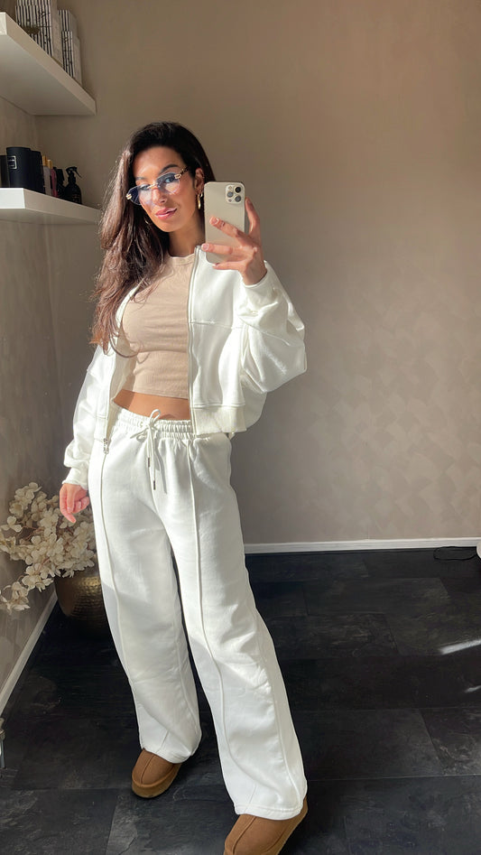 WHITE JOGGINGSET